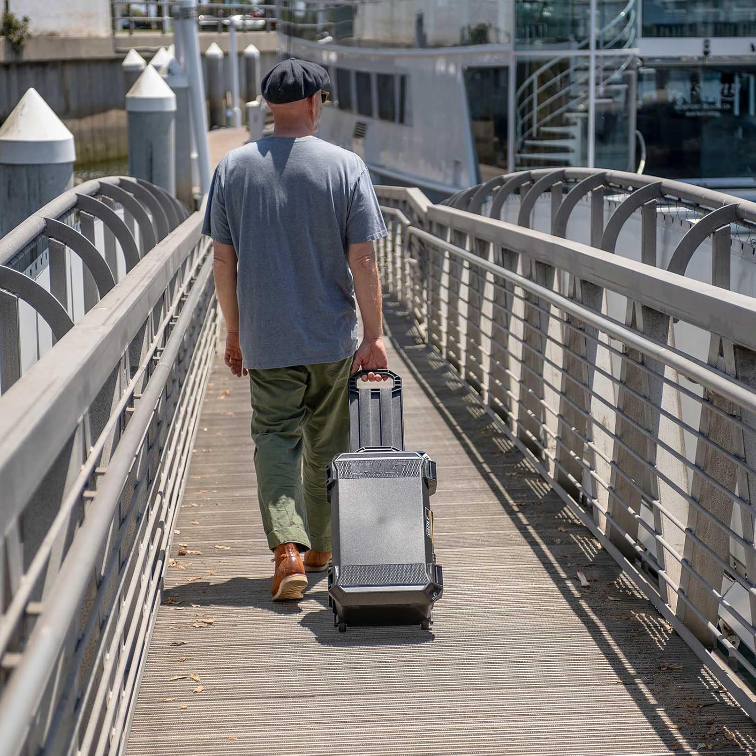 Pelican Vault V525 Hard Case (Camera, Pistol, Gear, Equipment) - Image 7